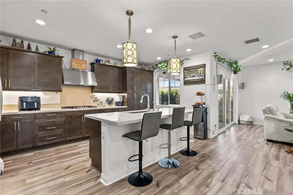 341 Rose Street, Fillmore, California 93015 home-pic-4